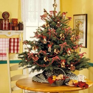 35 Beautiful Table Top Christmas Tree Decorations