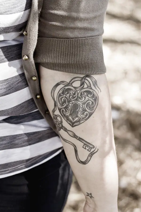Tattoo uploaded by Katie  Beautiful key and heart lock tattoo design  tattoo design key lock heart pink  Tattoodo