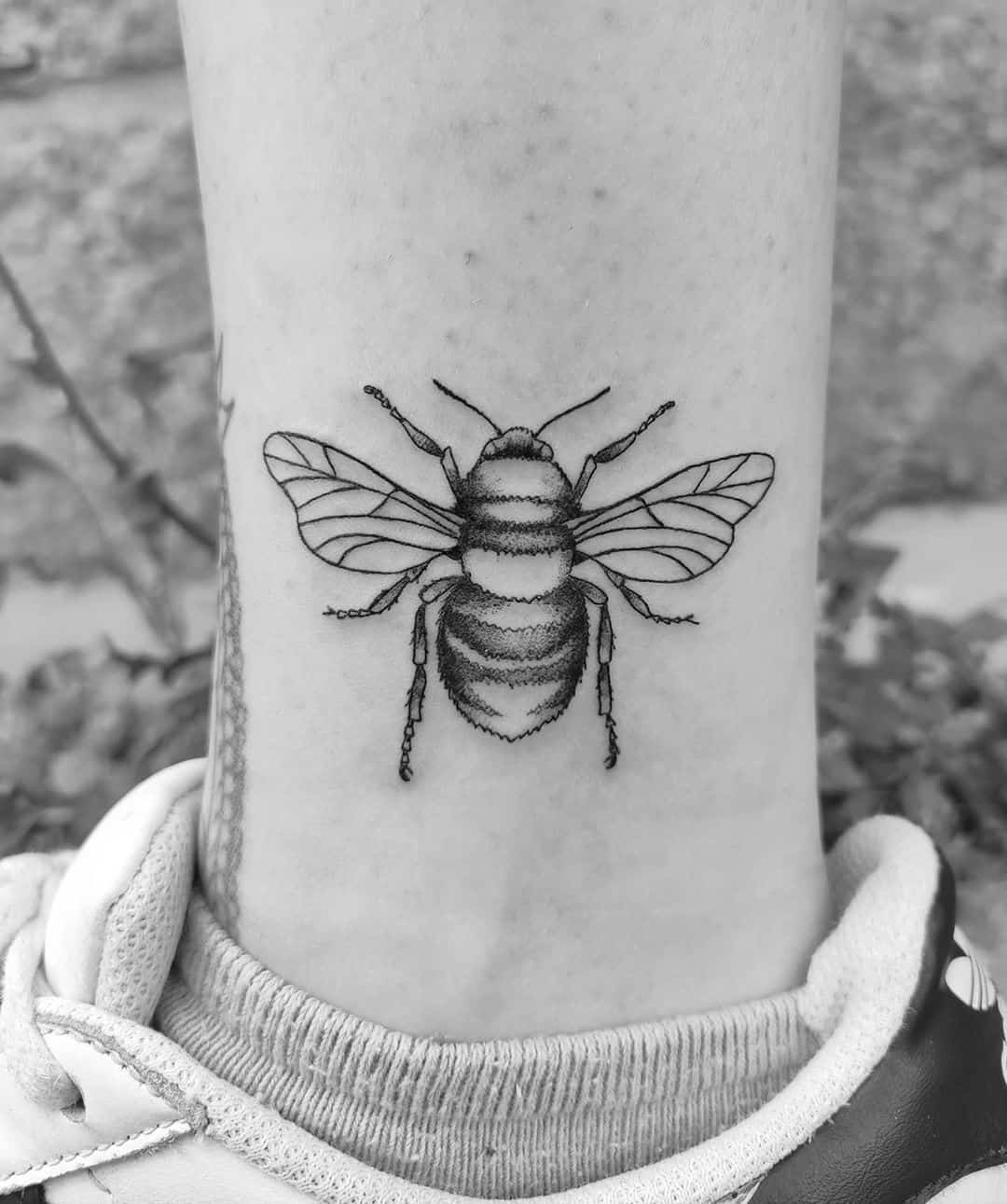 Vintage Bee Tattoos for a Timelessly Stylish Look  Certified Tattoo Studios