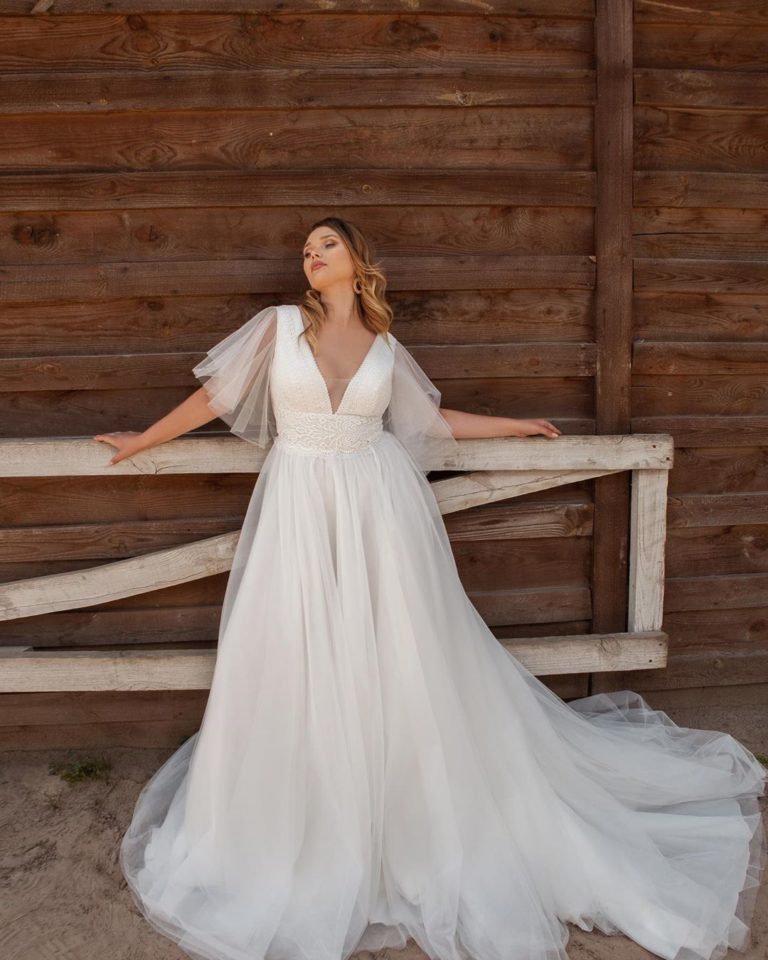 Romantic Wedding Dresses for Exceptional Brides by Ariamo – SORTRA