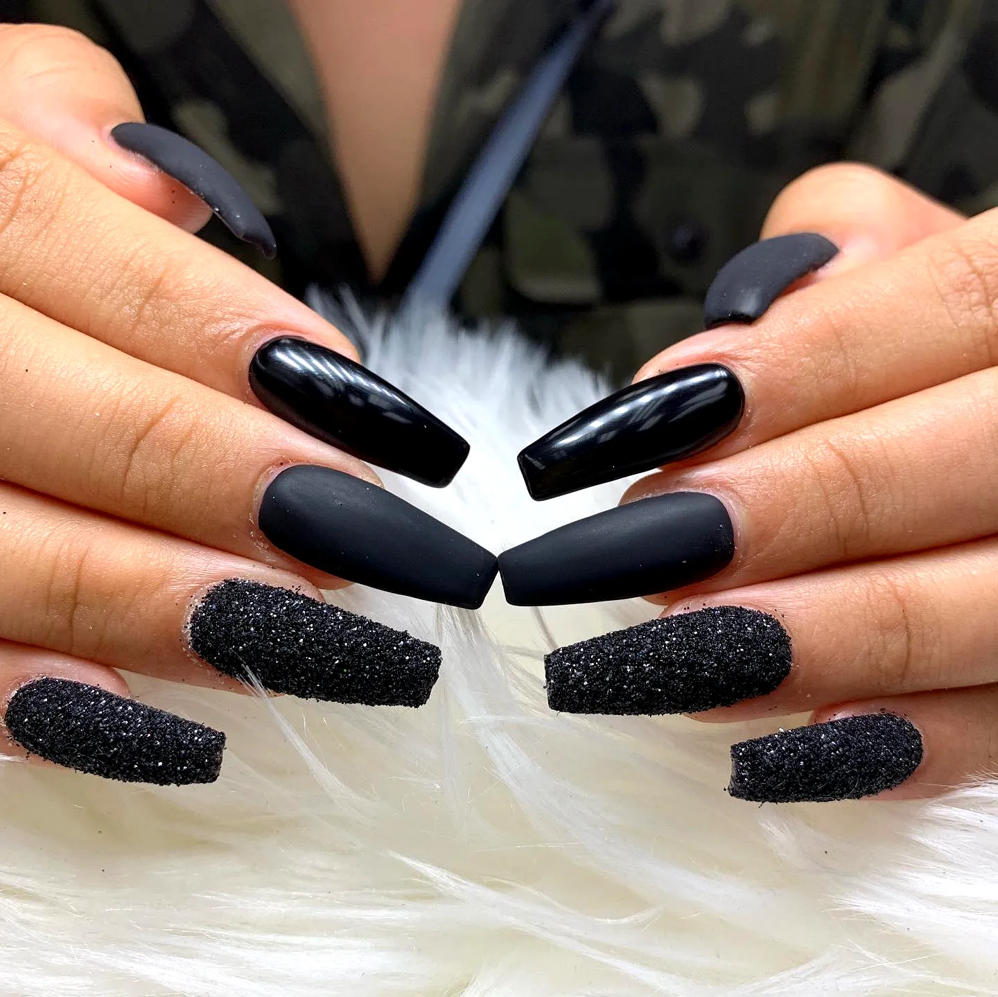 Chic Modern Coffin Shaped Black Nails with Glossy and Textured Glitter Finish