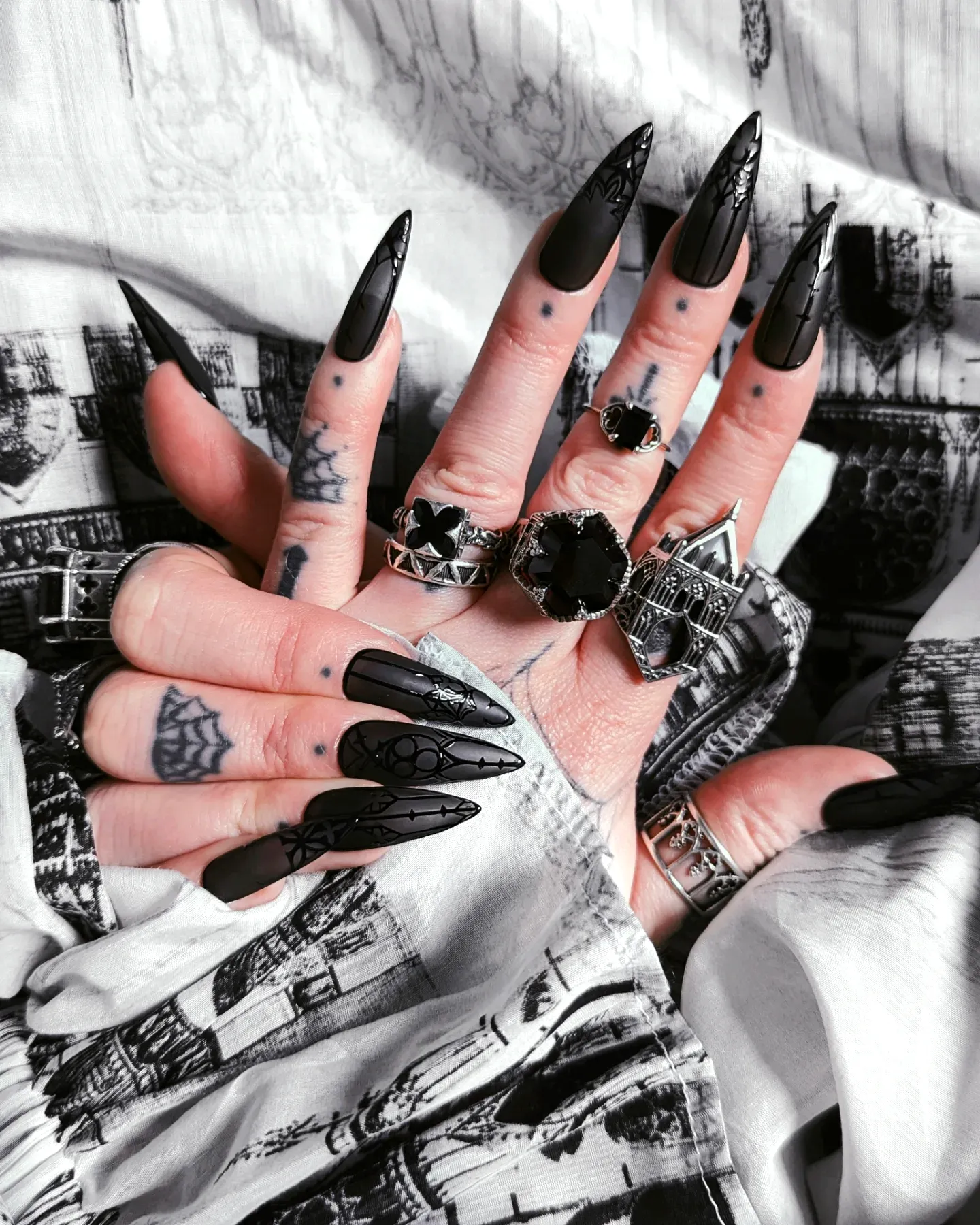 Gothic Stiletto Dark Wedding Nails with Intricate Line Art and Glossy Black Finish